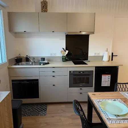 L'o Du Chai T2 Lumineux Et Climatise Fronton